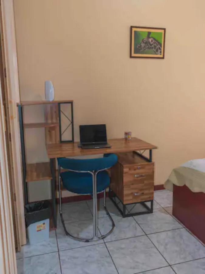 Linda Casa De Verano Con Amplias Zonas Verdes San Isidro De El General Esterno foto